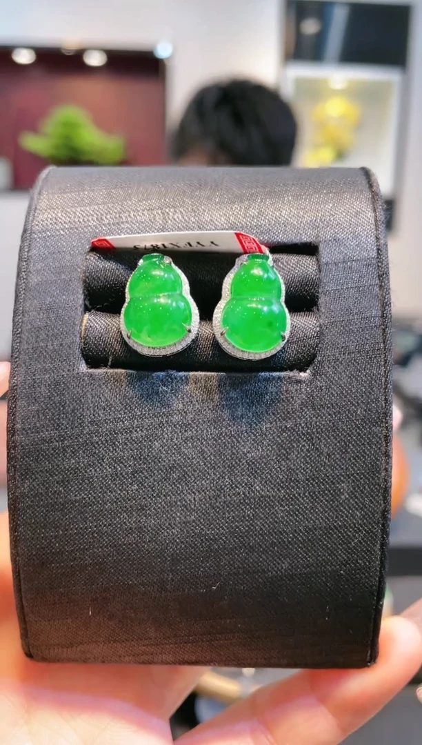 【闪购商品】翡翠颈饰18K金镶嵌A51天然A货翡翠耳饰