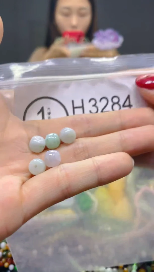 颈饰未镶嵌翡翠/H/翡翠A货，一件也是批发价