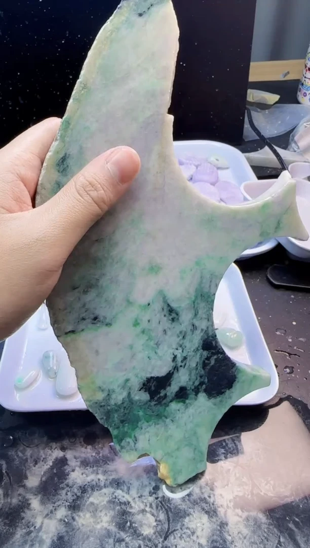 颈饰未镶嵌翡翠有**情064天然A货翡翠