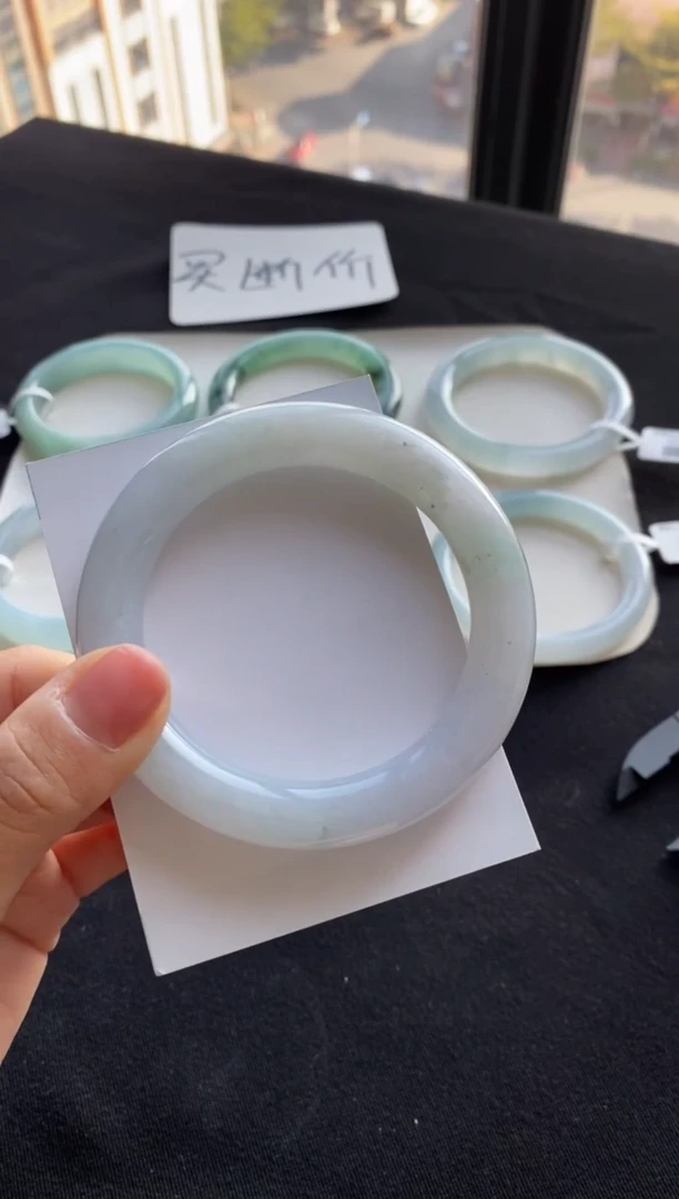 【闪购商品】翡翠手镯（圆镯）未镶嵌56圆条--不退不换