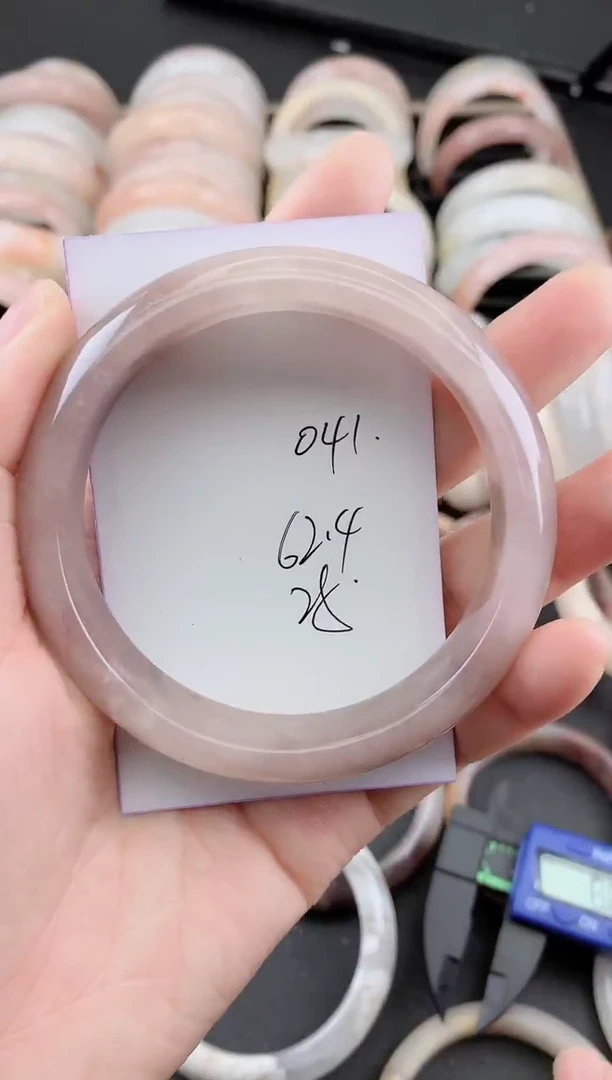 未镶嵌手镯石英质玉（金丝玉）041