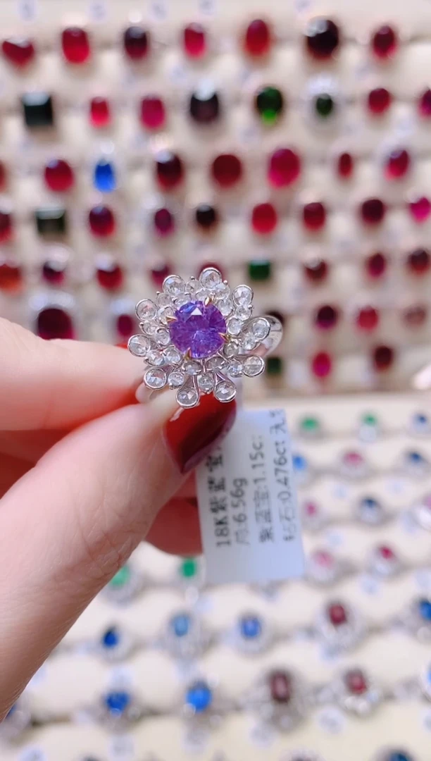 紫蓝宝戒指彩色蓝宝石18K金镶嵌1
