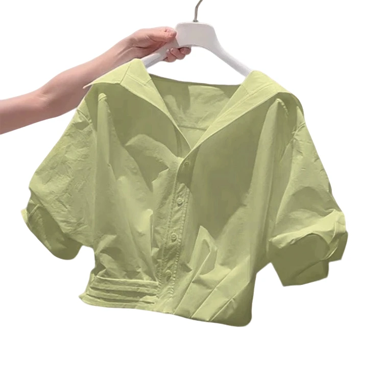 时尚洋气独特漂亮翻领衬衫泡泡袖女夏季新款宽松慵懒风短款上衣潮