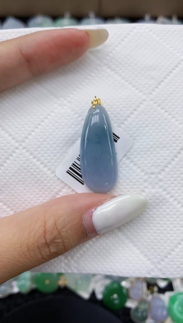 颈饰18K金镶嵌翡翠11111111111