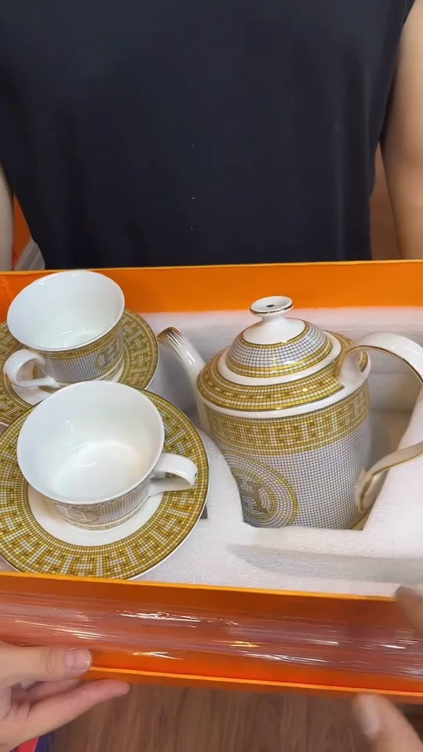 杯鸿辉家品牌瓷器，京东包邮！