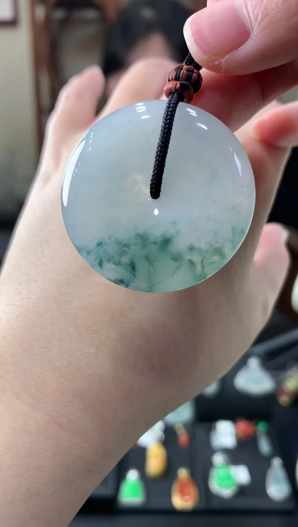【闪购商品】翡翠吊坠(不含链)未镶嵌挂件