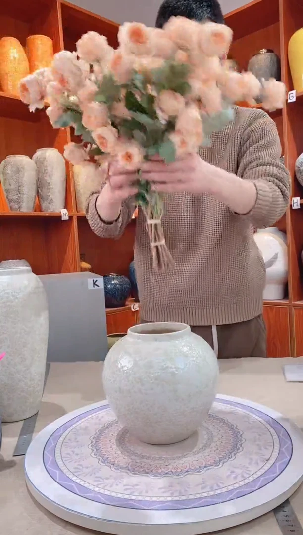 【闪购商品】瓶茶白 小号  陶瓷花瓶 无花