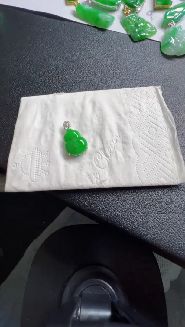 吊坠(不含链)18K金镶嵌翡翠3880