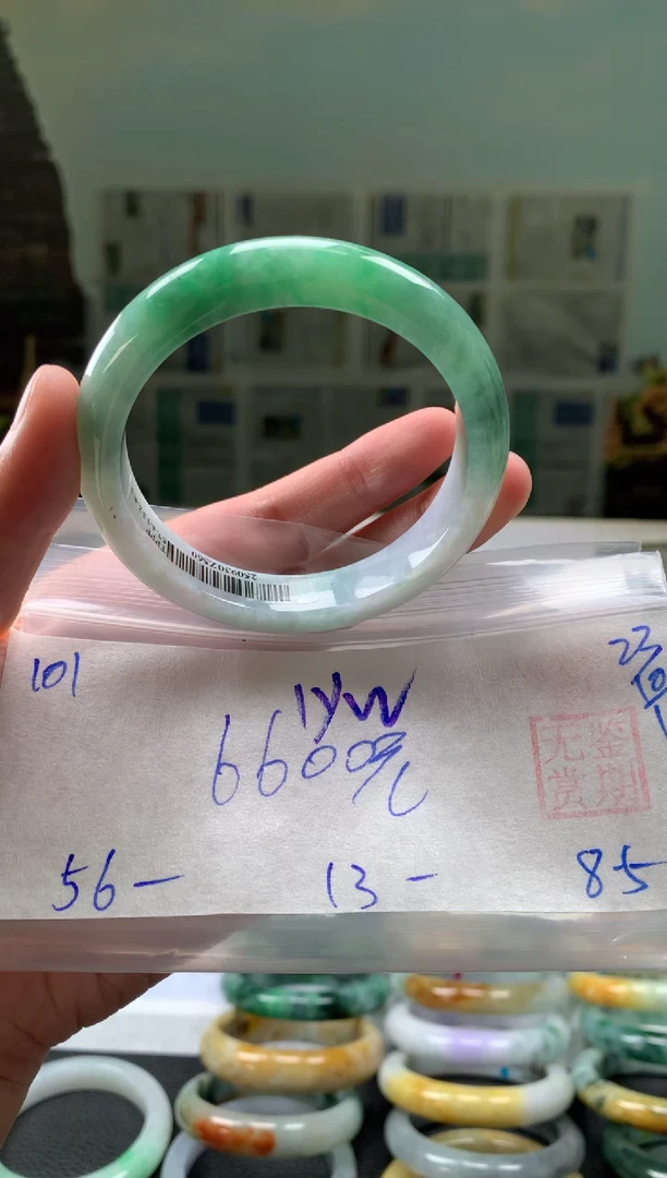 未镶嵌手镯翡翠l****3翡翠手镯 下单联系小耳机#101