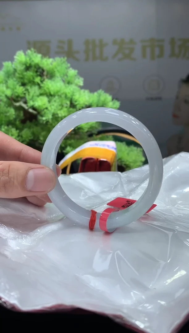 未镶嵌手镯翡翠翡翠手镯