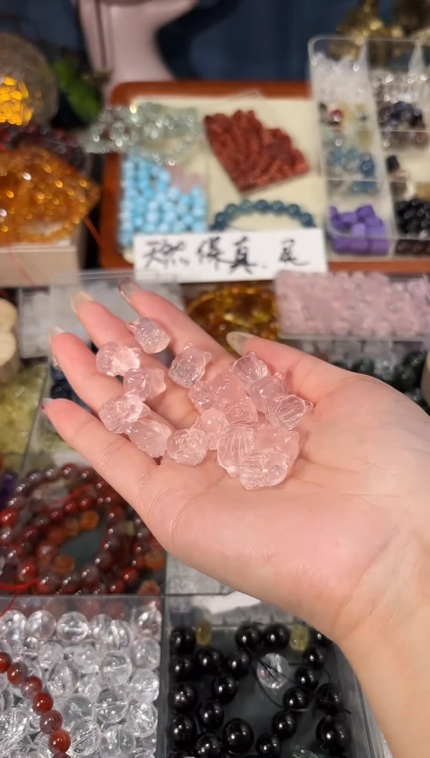 【闪购商品】水晶手串未镶嵌特级粉水晶凤九一个宽卡约12上下孔