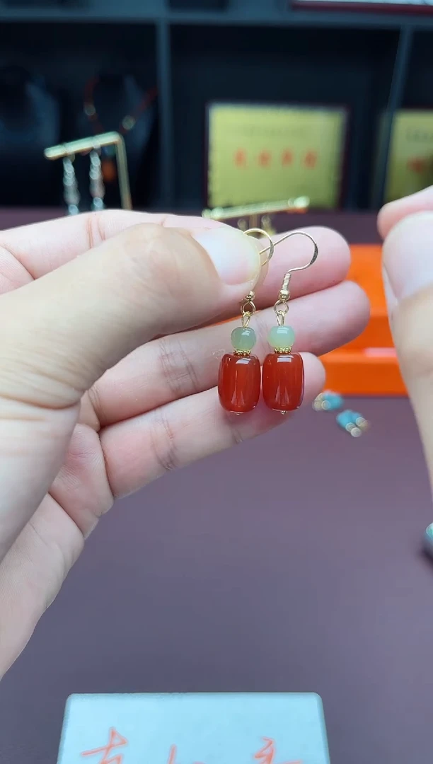 玛瑙/玉髓耳饰银S925镶嵌335000