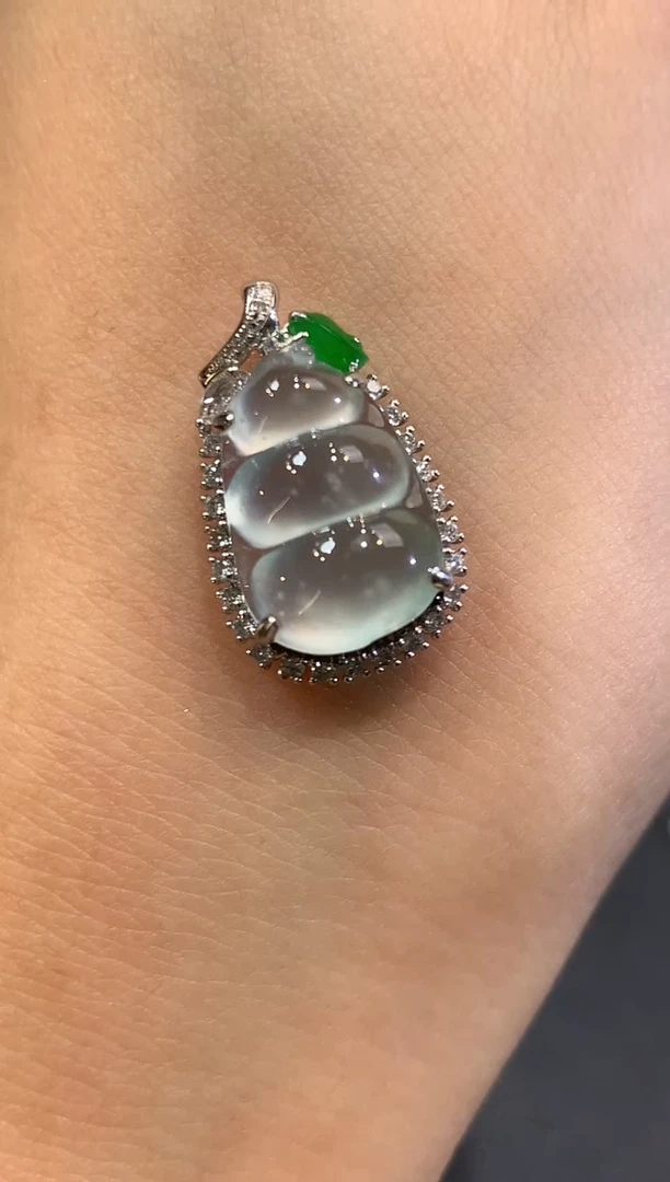 吊坠(不含链)18K金镶嵌翡翠q56