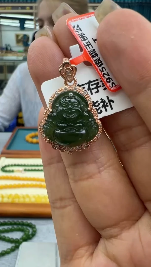 和田玉未镶嵌颈饰66秒拍号