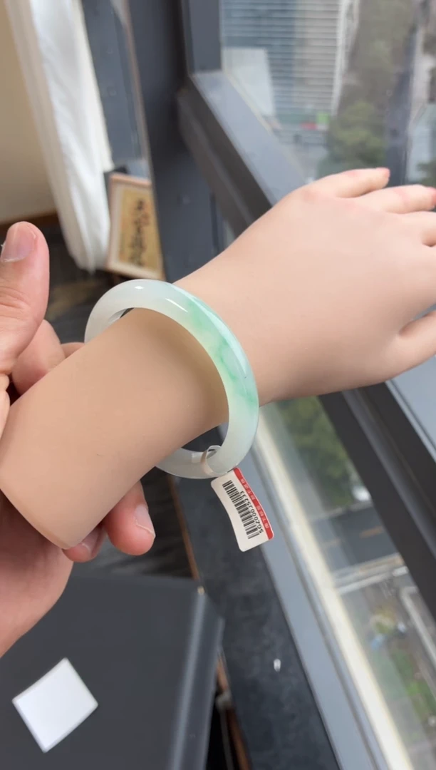 未镶嵌手镯翡翠46号55.5*9.6*8正圈