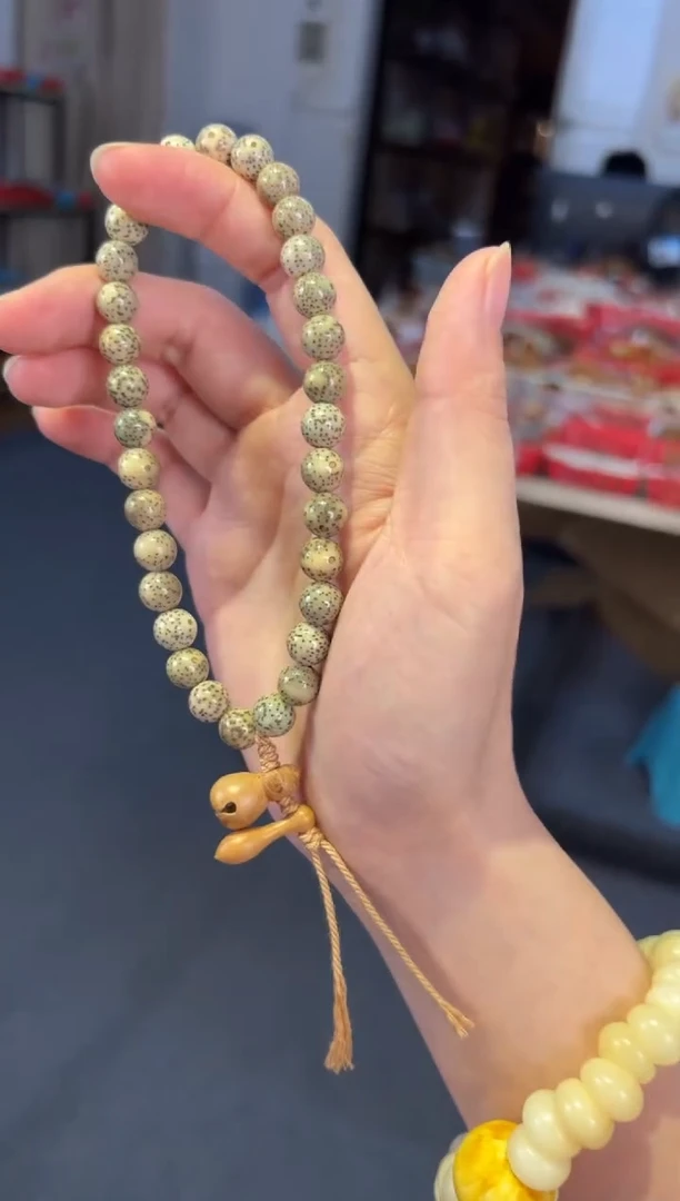 吊坠菩提根/象牙果 8mm星月【莫生气】设计款手持