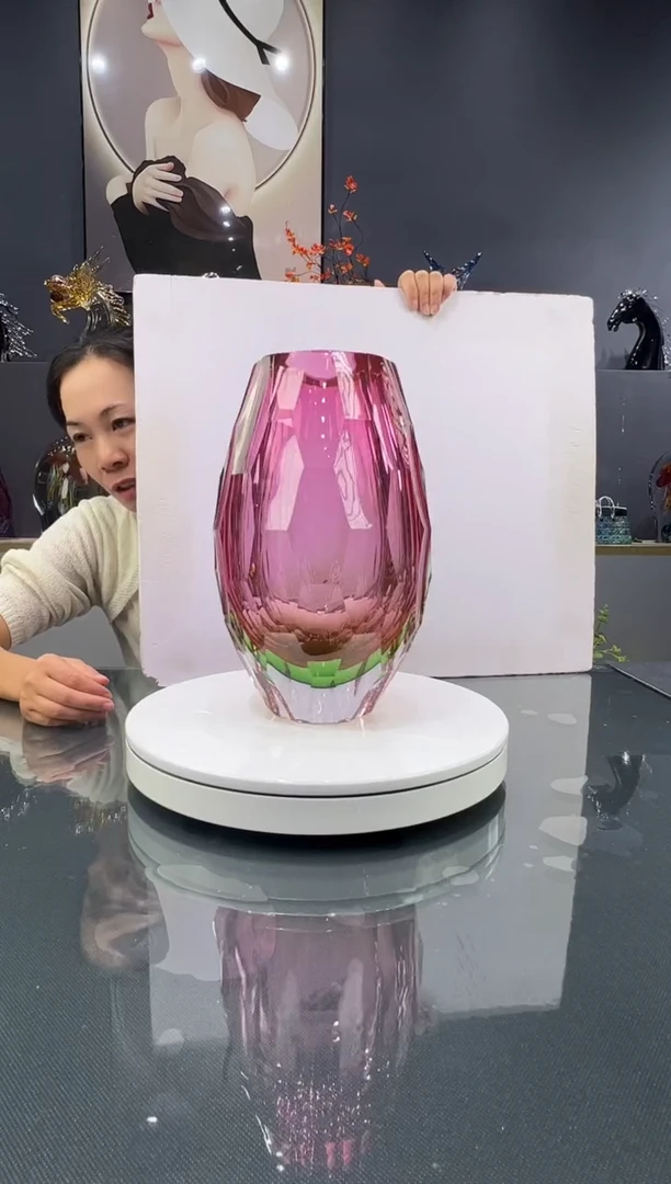 琉璃金红花瓶1个