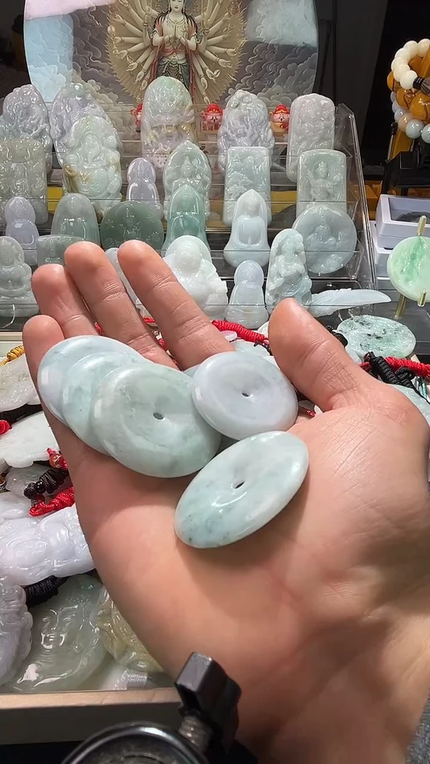 颈饰未镶嵌翡翠12/14     15