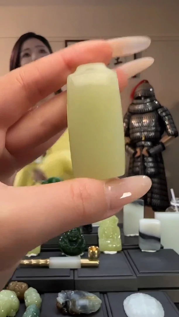 颈饰未镶嵌和田玉黄口无事牌