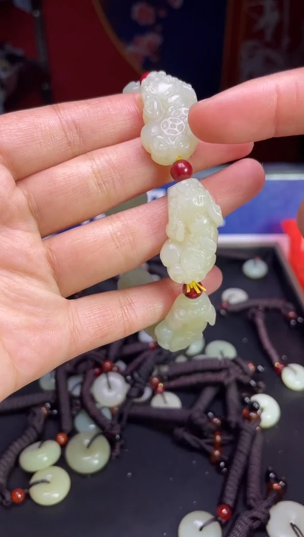 颈饰未镶嵌和田玉123