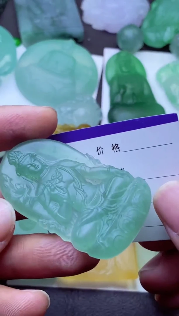 未镶嵌定制翡翠?****e远山