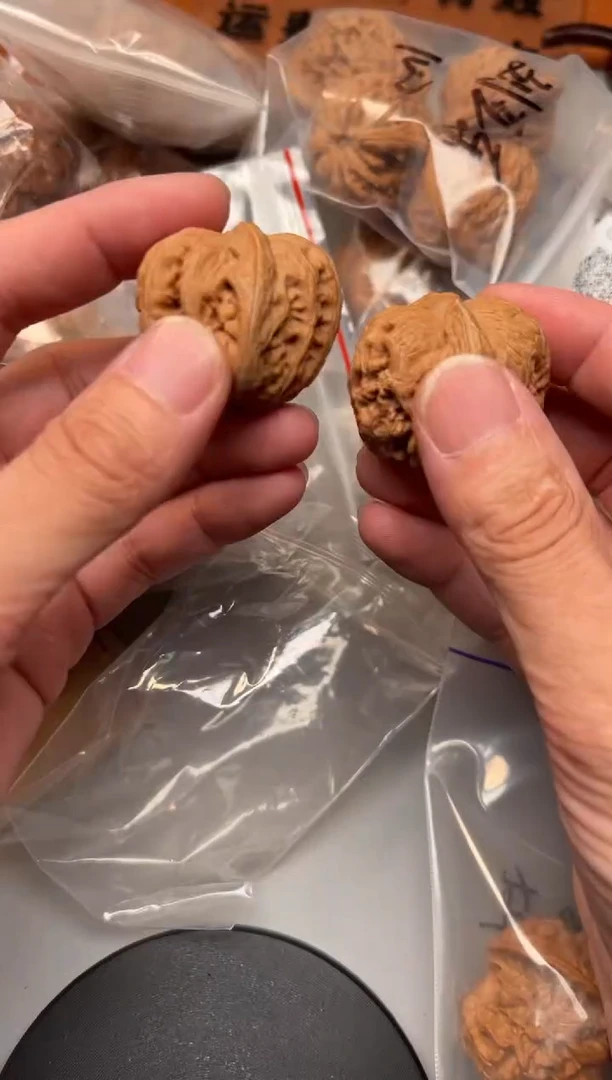 【闪购商品】文玩核桃手串精品文玩手串一条1