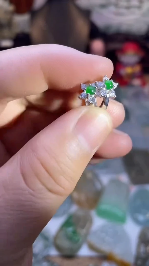 颈饰未镶嵌翡翠2个