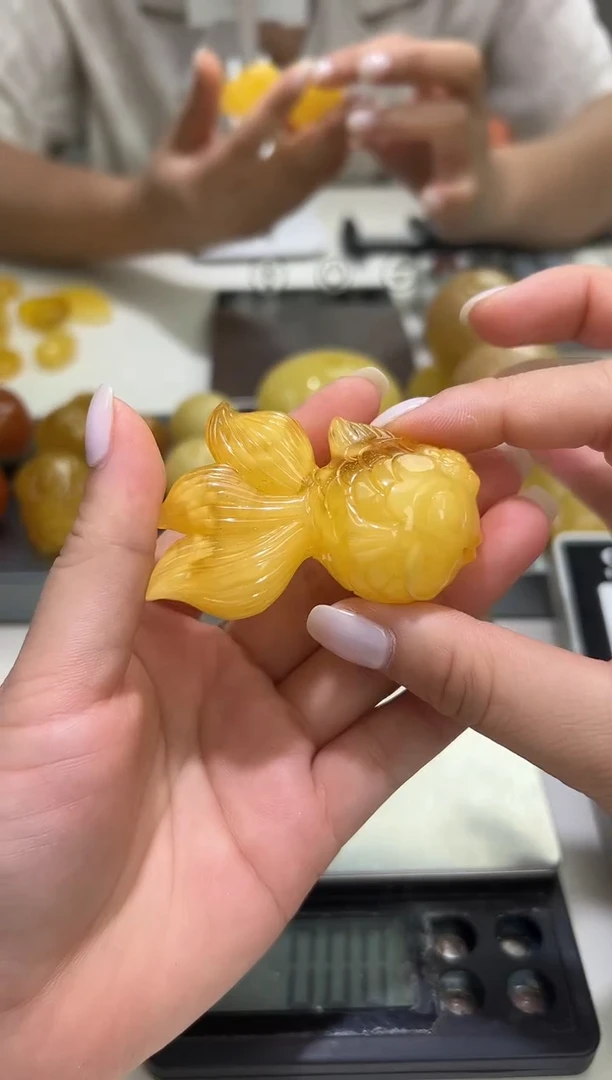 裸石琥珀未镶嵌琥珀蜜蜡吊坠