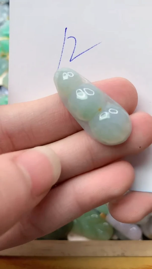 【闪购商品】翡翠颈饰未镶嵌9.........