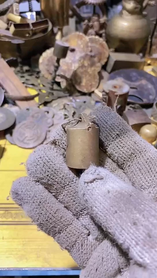 明*金属工艺品二手旧货默认瑕疵