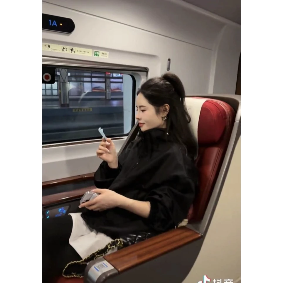 宿慕女装夹克春夏新款时尚洋气百搭休闲宽松拉链连帽外套3-13