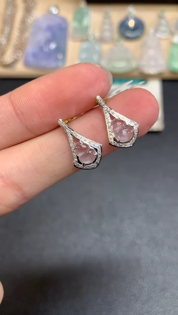 【闪购商品】翡翠耳饰18K金镶嵌葫芦【无服务费】