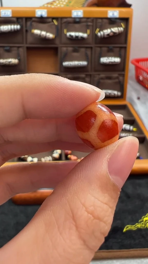 玛瑙/玉髓（覆膜）颈饰未镶嵌52（微瑕随机发货）