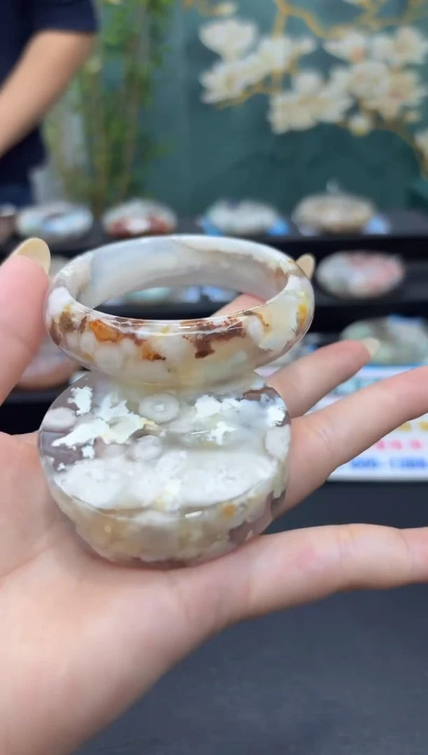 未镶嵌手镯石英质玉C124(58圈赠送镯心)