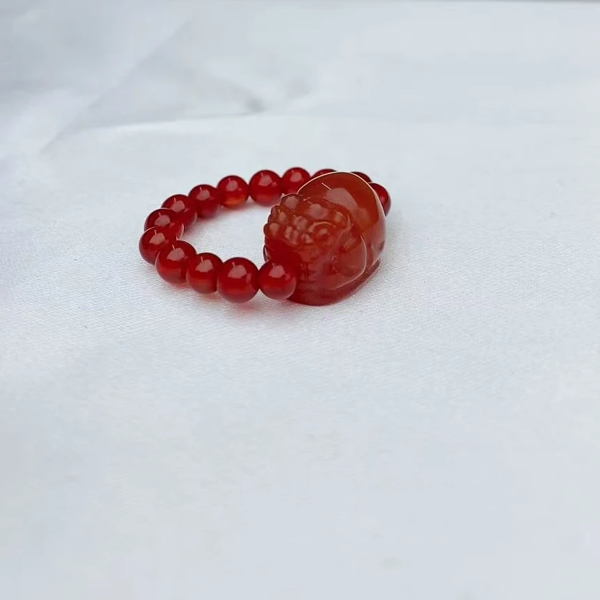 【春姐珠宝】天然A货玛瑙戒指珠子卡4mm 搭配小貔貅