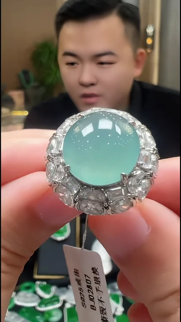 银S925镶嵌戒指翡翠天然翡翠A货多样性发其一