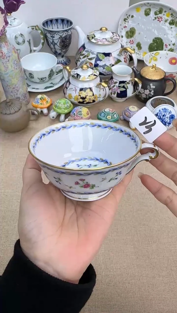 瓷片泡泡家的瓷器真好看