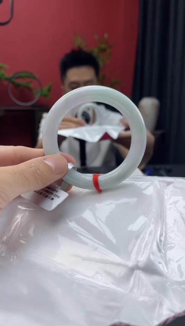 未镶嵌手镯翡翠8