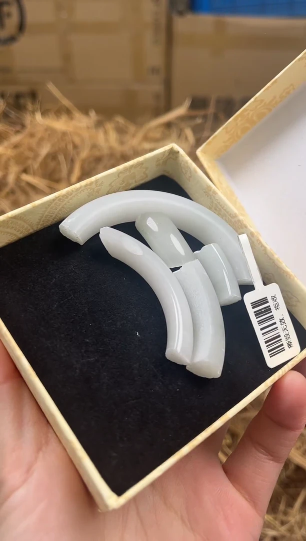 未镶嵌手镯石英质玉a1314