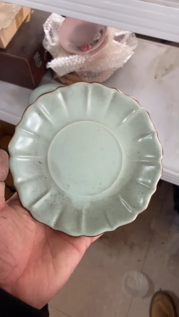 无运费险有瑕疵的摄影的产品有使用过的痕迹有点脏介意勿拍