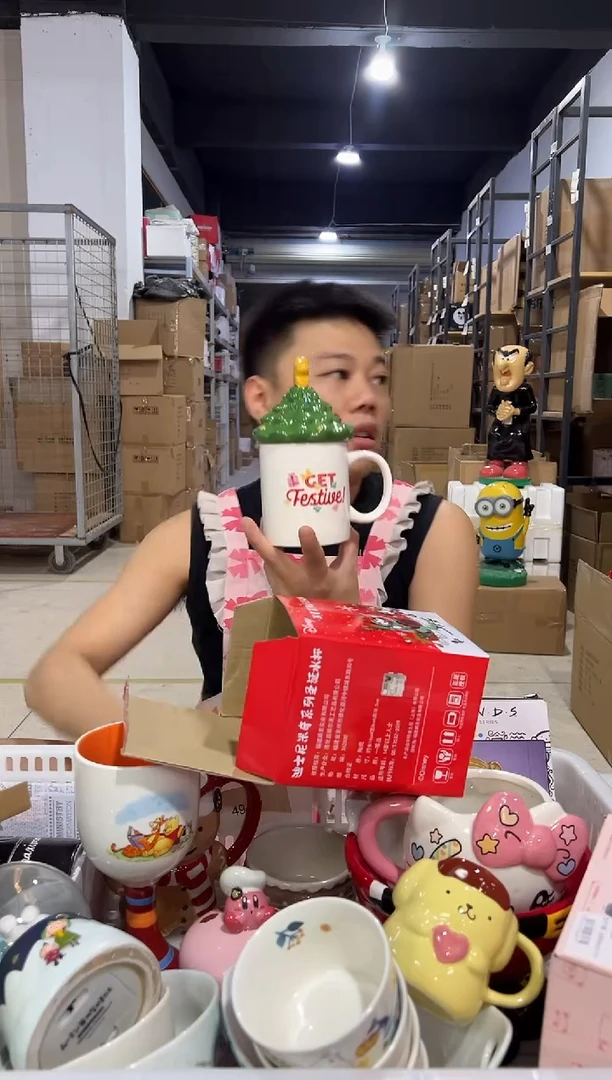 瓷片原盒圣诞米奇雪橇水杯