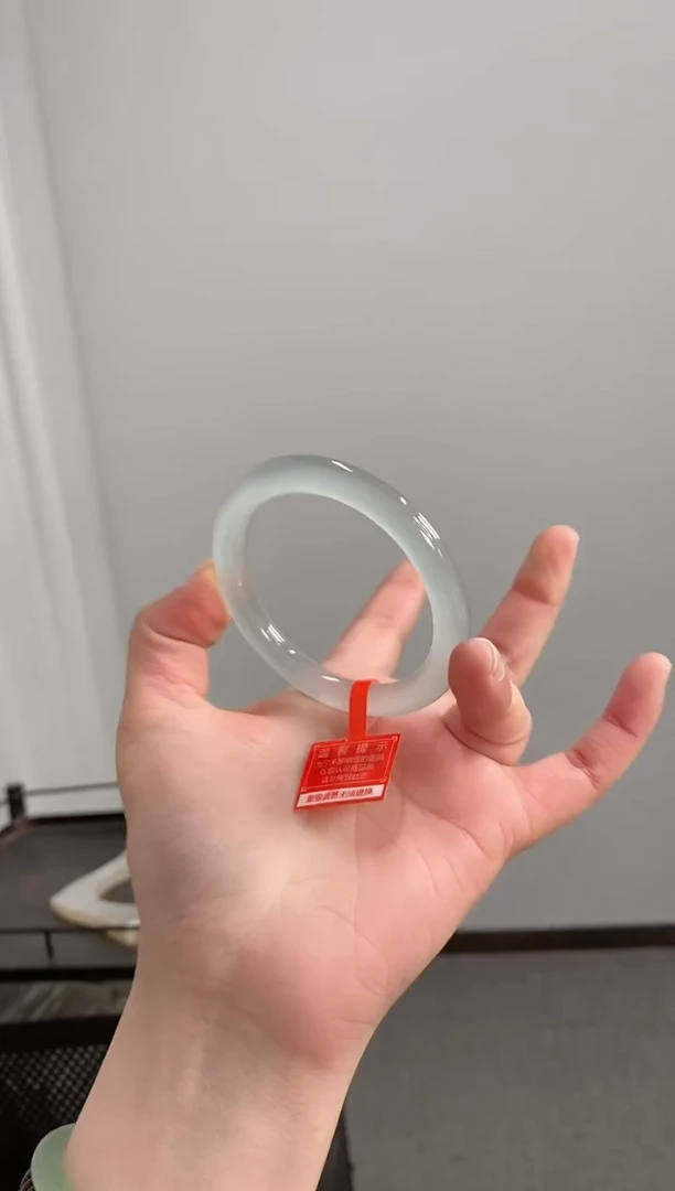 【闪购商品】玛瑙/玉髓手镯未镶嵌55-56圈圆条