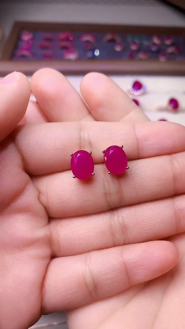 【闪购商品】红宝石耳饰银S925镶嵌000