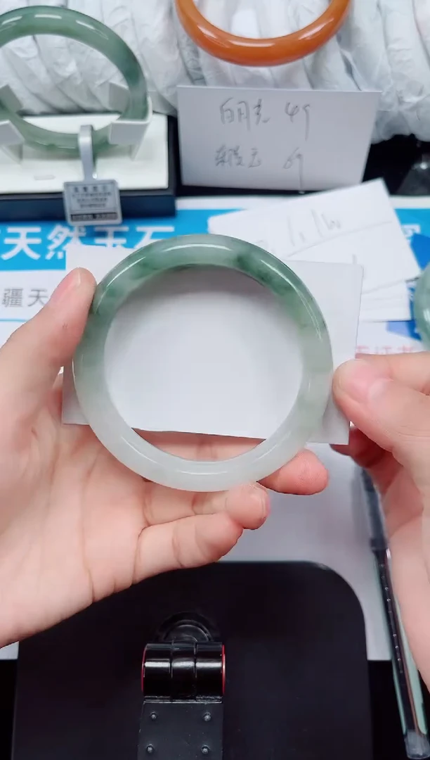 未镶嵌手镯石英质玉95-58/59
