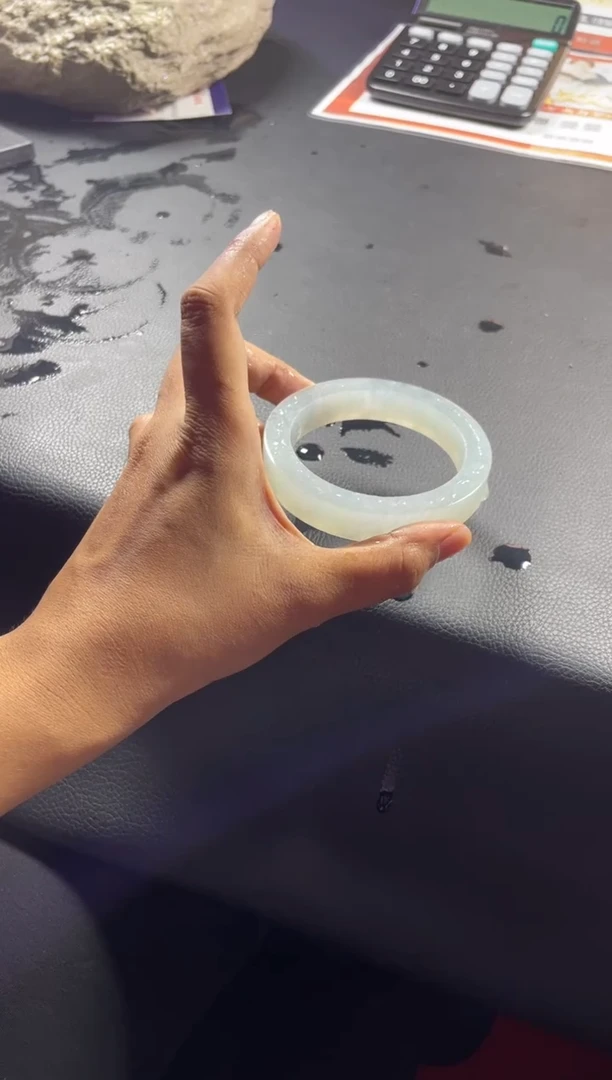 未镶嵌手镯定制翡翠顾***了正圈AJC11SZDZS