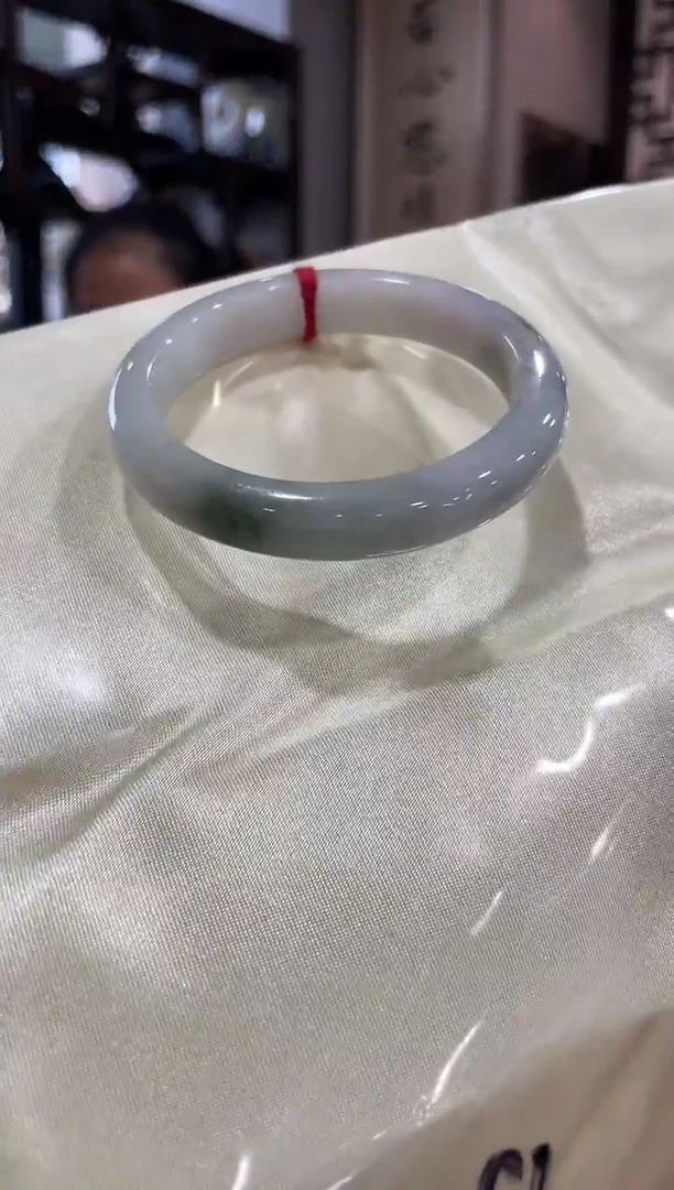 未镶嵌手镯翡翠51-52，130