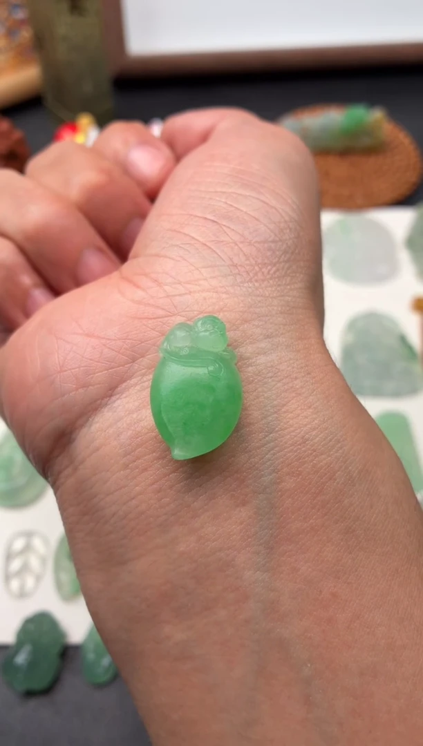 未镶嵌定制翡翠翡翠