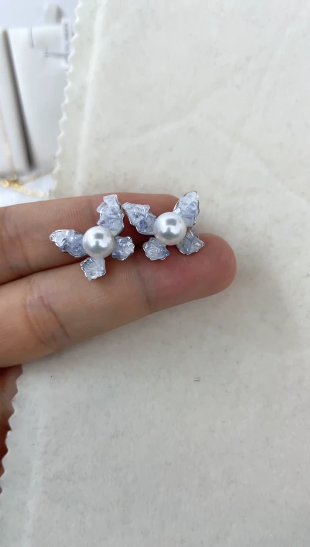 【闪购商品】海水珍珠耳饰银S925镶嵌耳钉