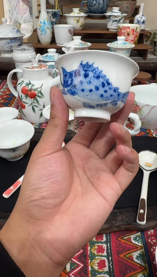 瓷片陶瓷高端国画手工釉下陶瓷浮力价