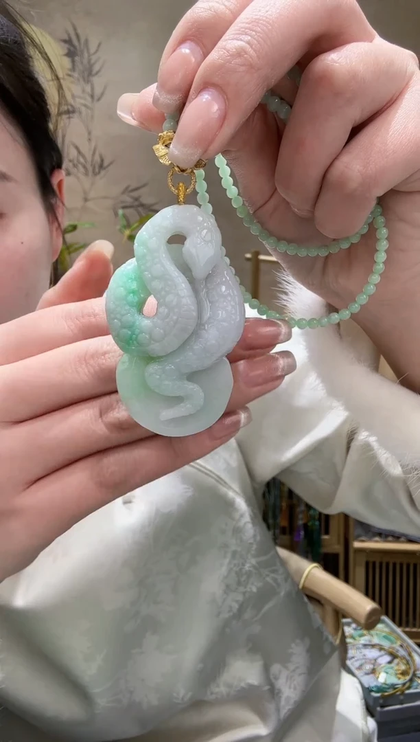 【闪购商品】翡翠颈饰未镶嵌吊坠